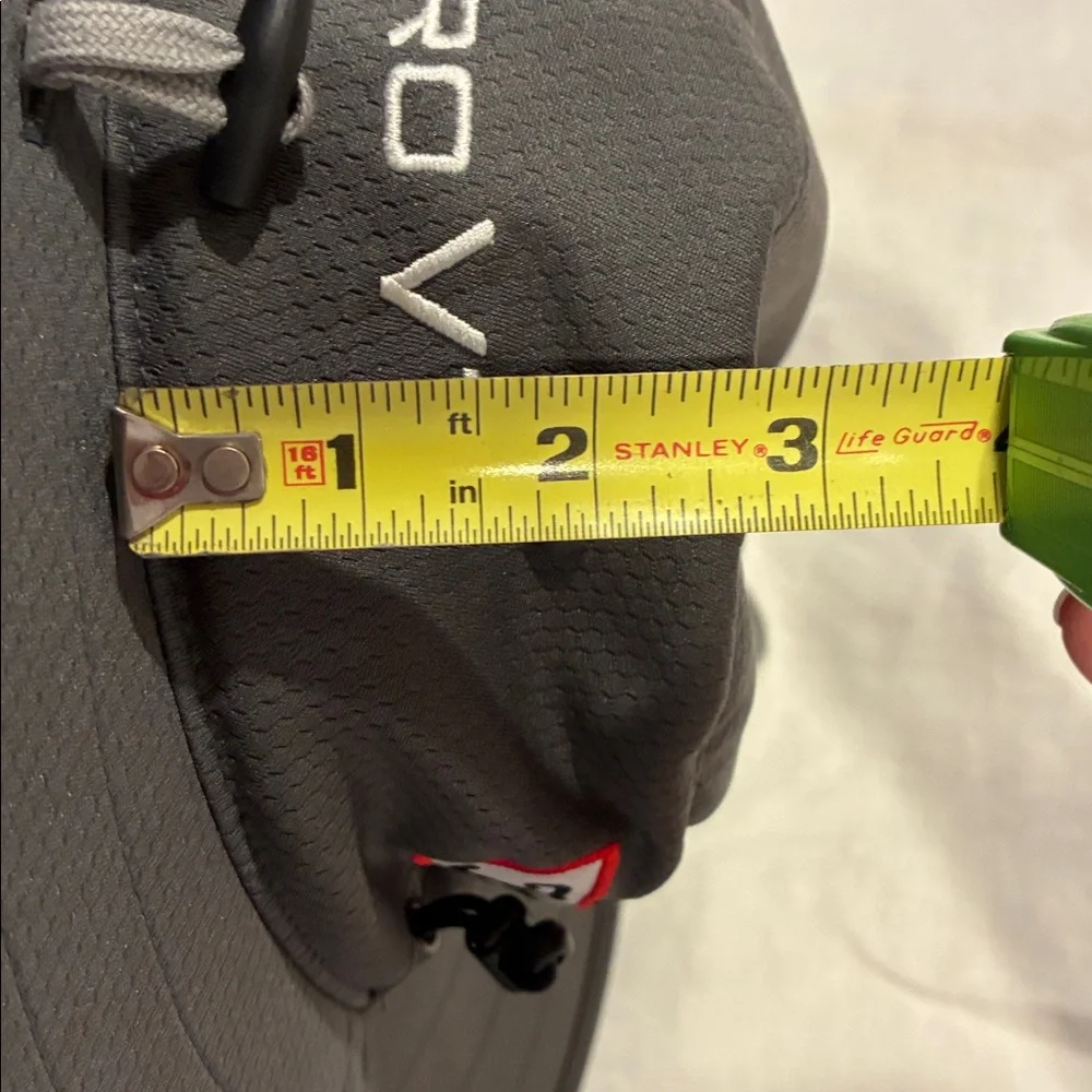 Titleist FJ Aussie golf hat, adjustable head and chin straps. - Picture 8 of 9